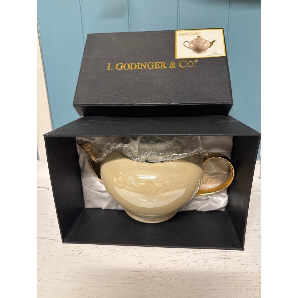 I GODINGER & CO Pearl Luster Tea Pot Gold‎ Accent Beautiful Porcelain Gift Boxed